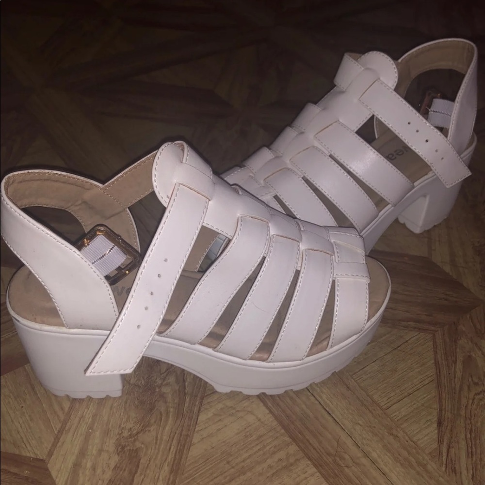 White block heel sandal
